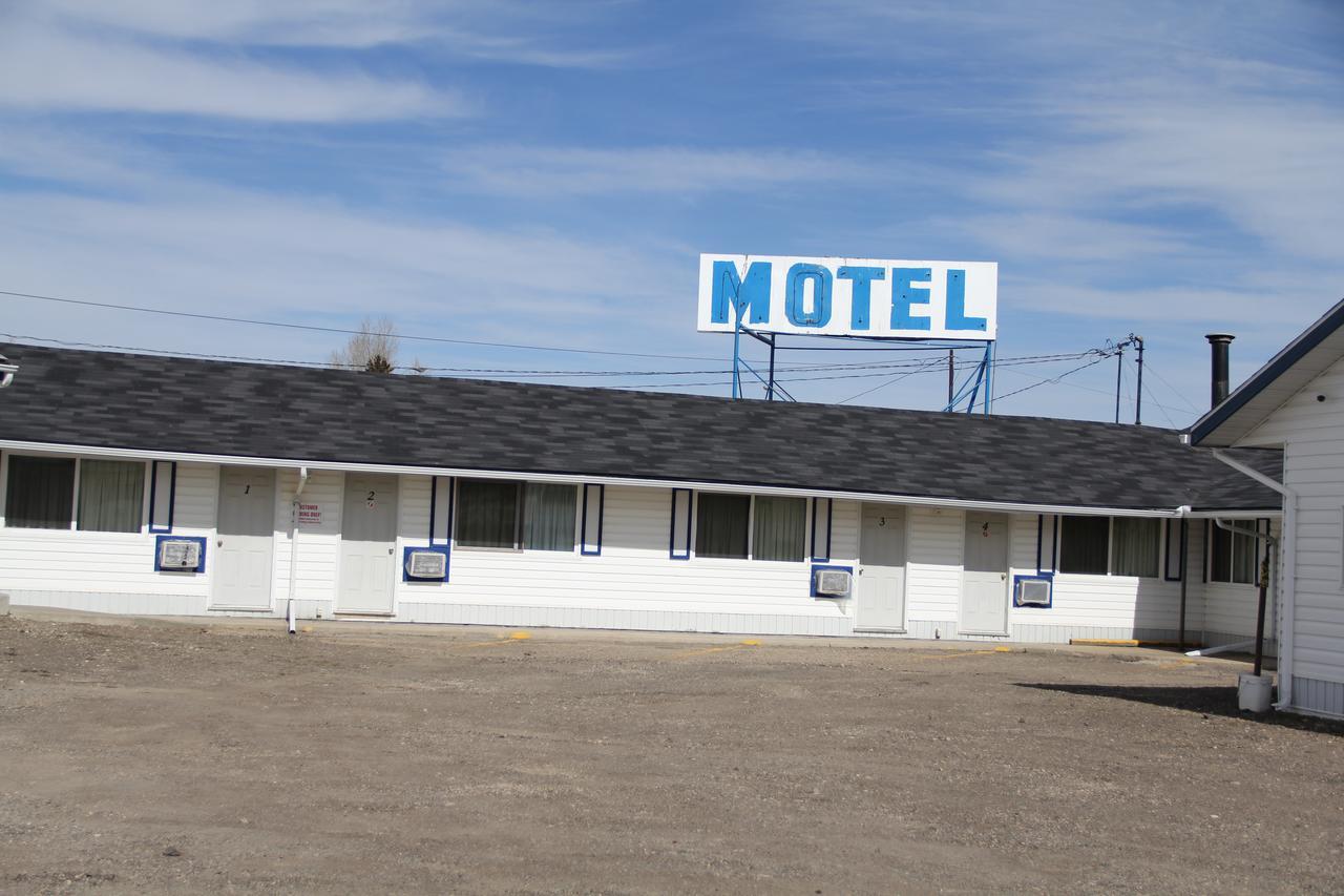 Bluebird Motel Innisfail Exterior foto